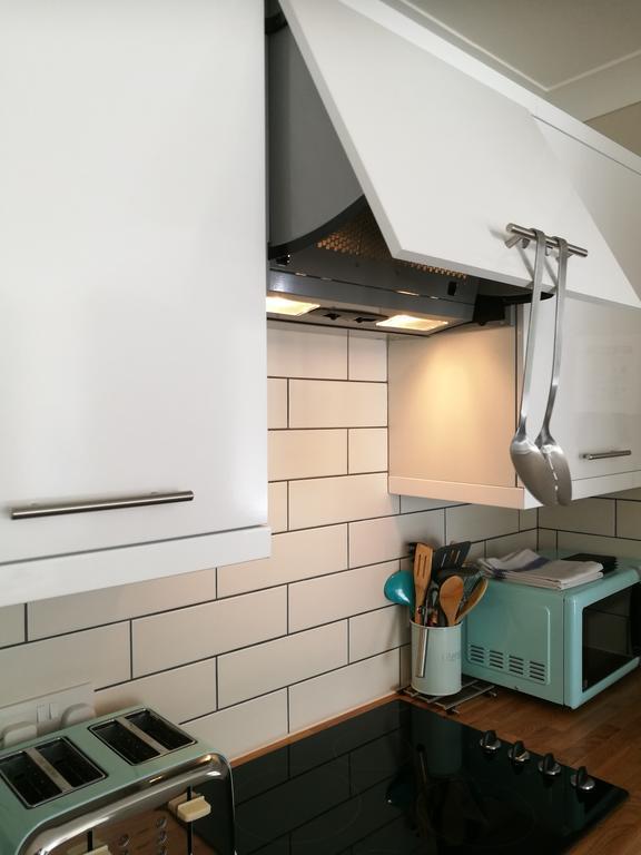 Burlington Beach Apartments Brighton Bagian luar foto